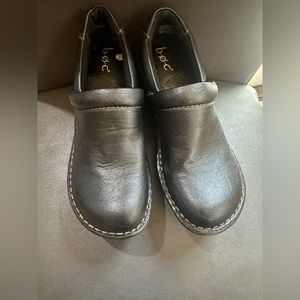 BOC clogs size 7. Like new